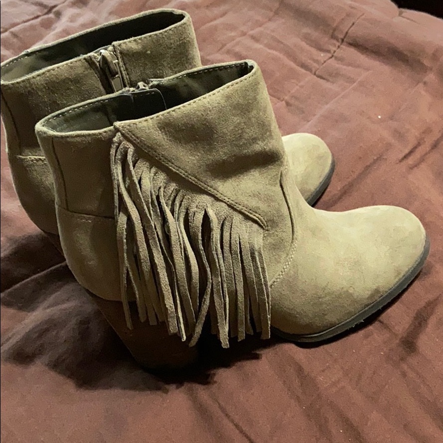 Madden Girl Brand Booties Euc